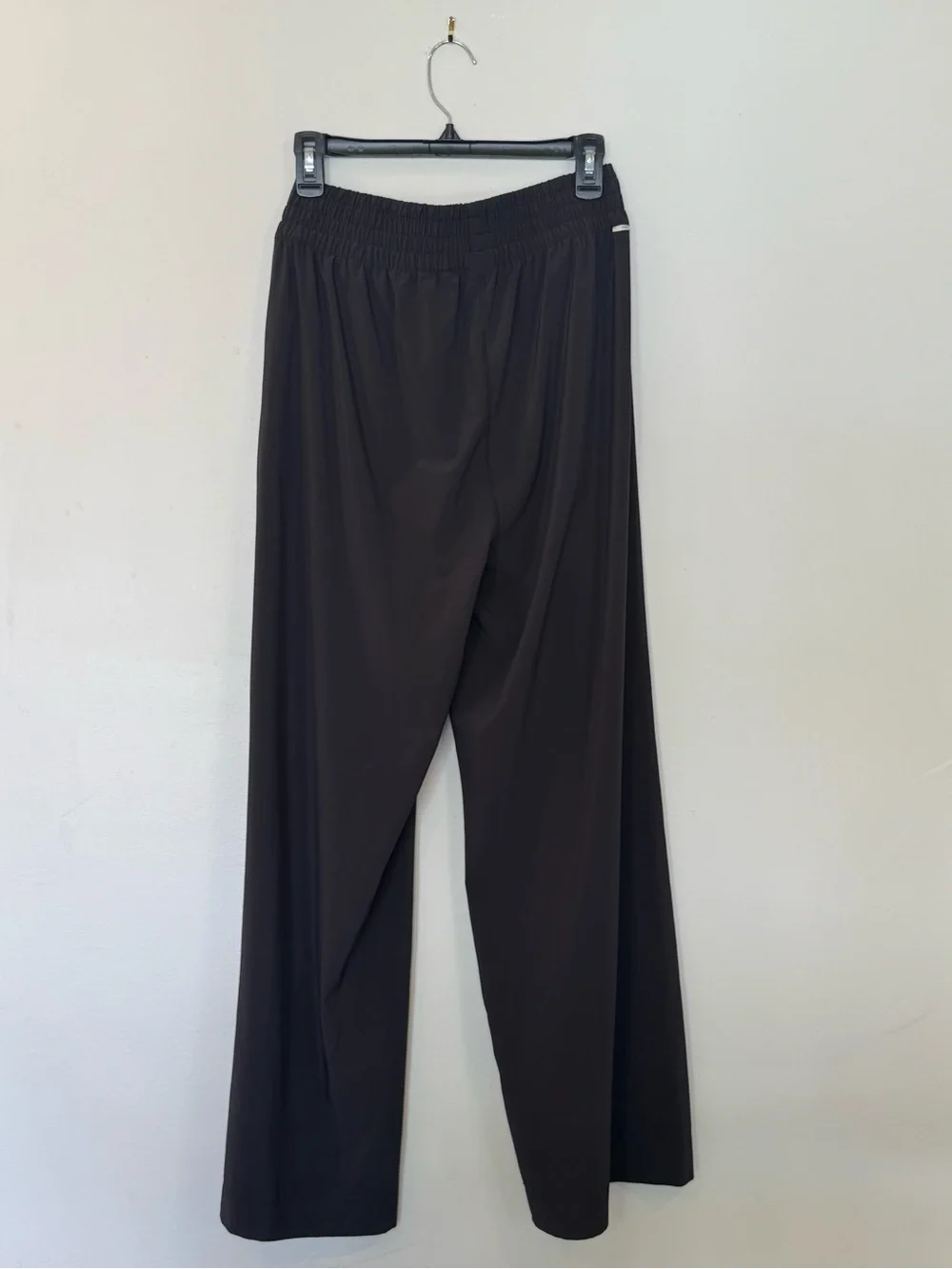 Vuori Villa Wideleg Pant Black Large - Picture 4 of 10